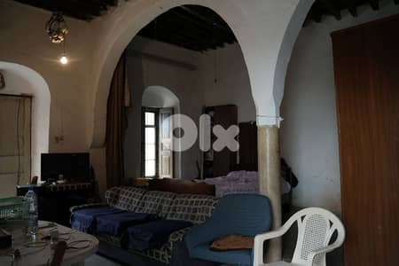 RWB358CA - Land with Old House for sale in Aamchit Jbeil
