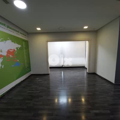 Catchy Location - Office in Zalka for Rent  موقع مميز - مكتب للإيجار ف