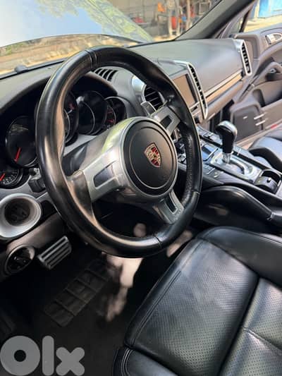 Porsche Cayenne 2011