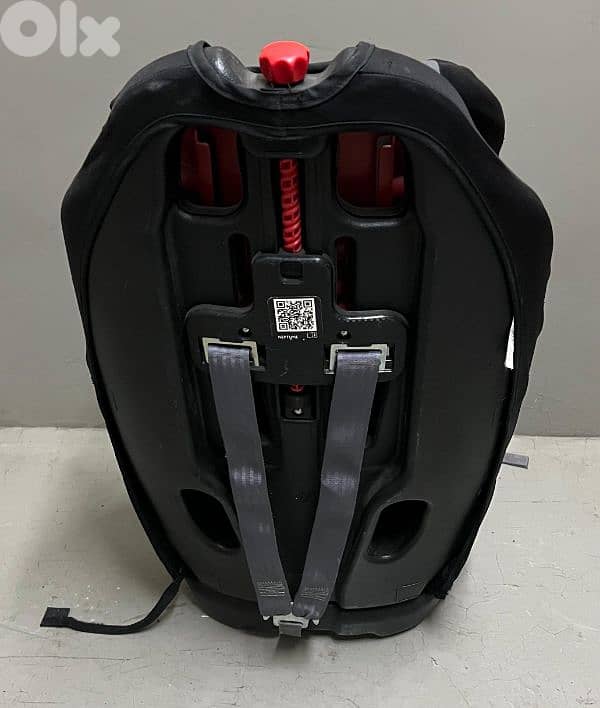 Car seat chicco used 35 $ beyrout ashrafiye 3