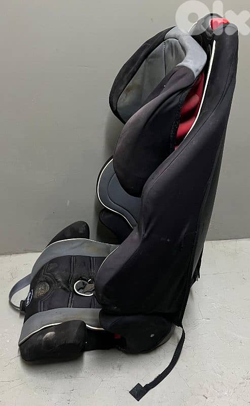 Car seat chicco used 35 $ beyrout ashrafiye 4