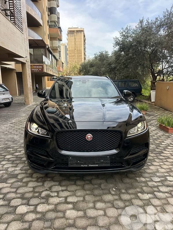Jaguar F-Pace V6 35t 2017 black on black (clean carfax) 0