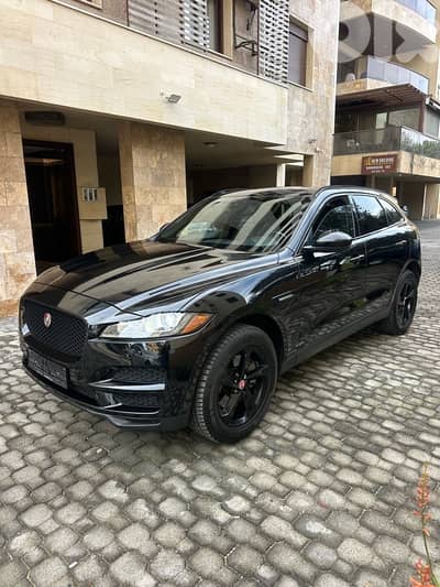 Jaguar F-Pace V6 35t 2017 black on black (clean carfax)