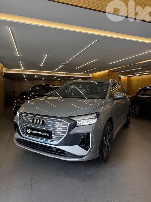 2025 Audi Q4 40 e-tron 0