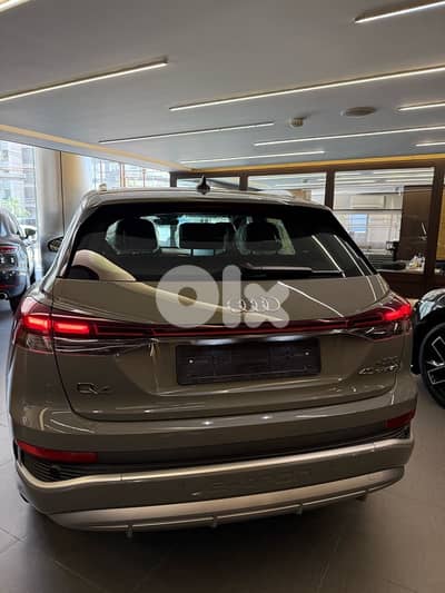 2025 Audi Q4 40 e-tron