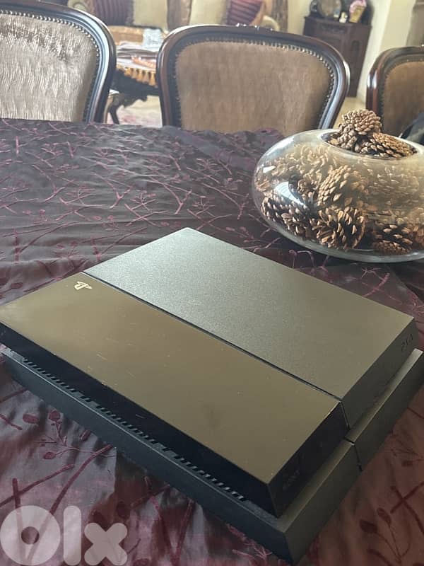 PS4 used only 1 owner super clean 0