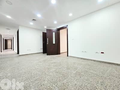 RAO26-4894 Office for Rent in Achrafieh | مكتب للإيجار في الأشرفية