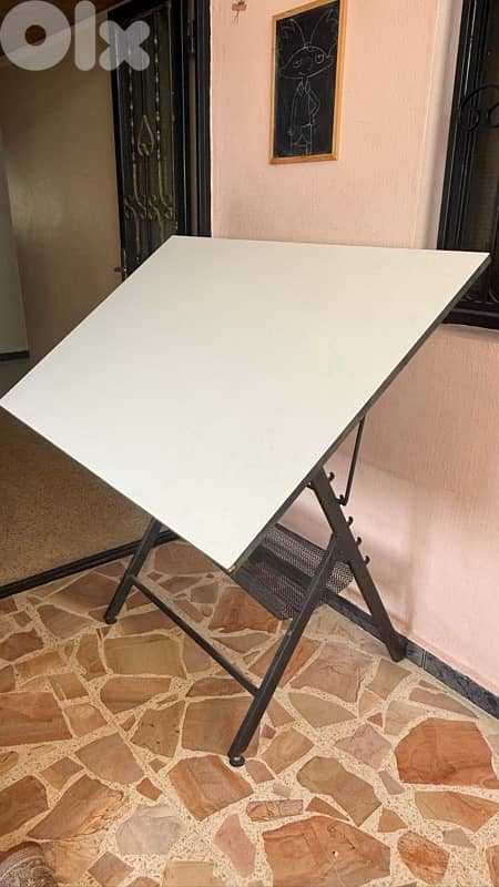 Table for Architecture Students طاولة هندسة 0