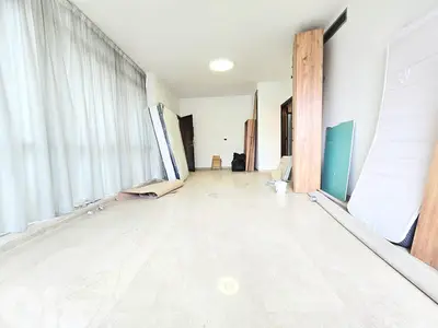 RAO26-4897 Office for Rent in Adlieh | مكتب للإيجار في العدلية