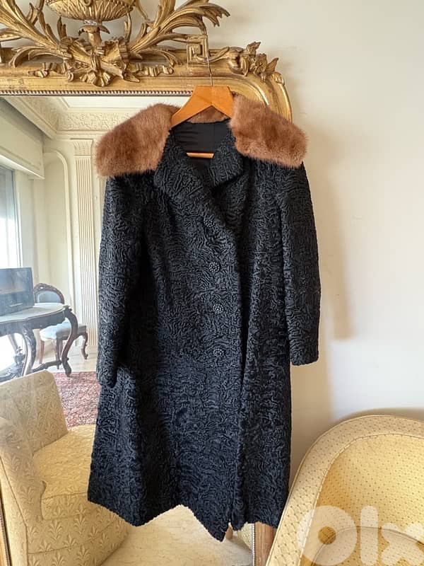 Fourrure vintage d’Astrakan 0
