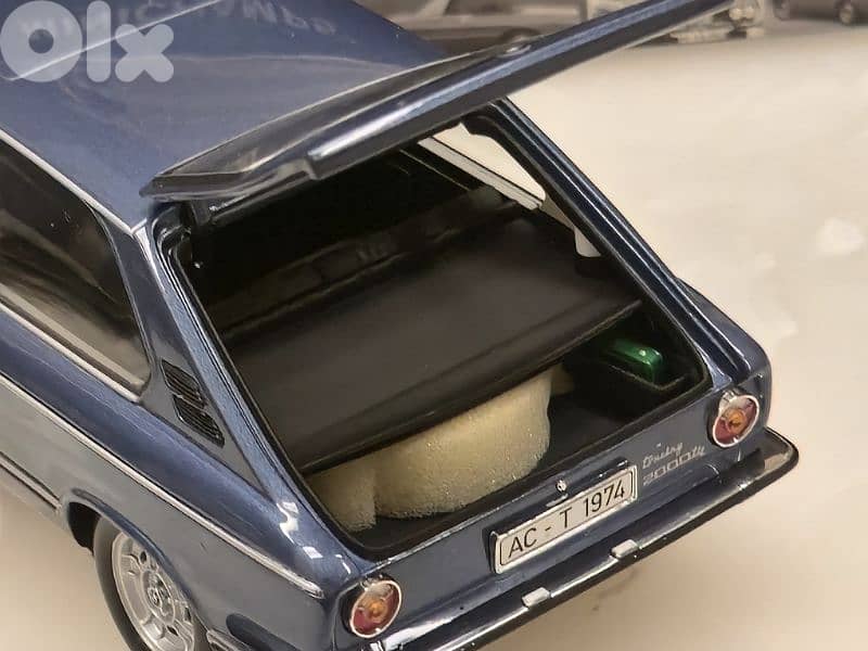 1:18 Minichamps BMW 2000Tii touring 1971 5