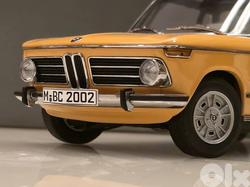 1:18 Dealer Edition BMW 2002 Cabrio 0
