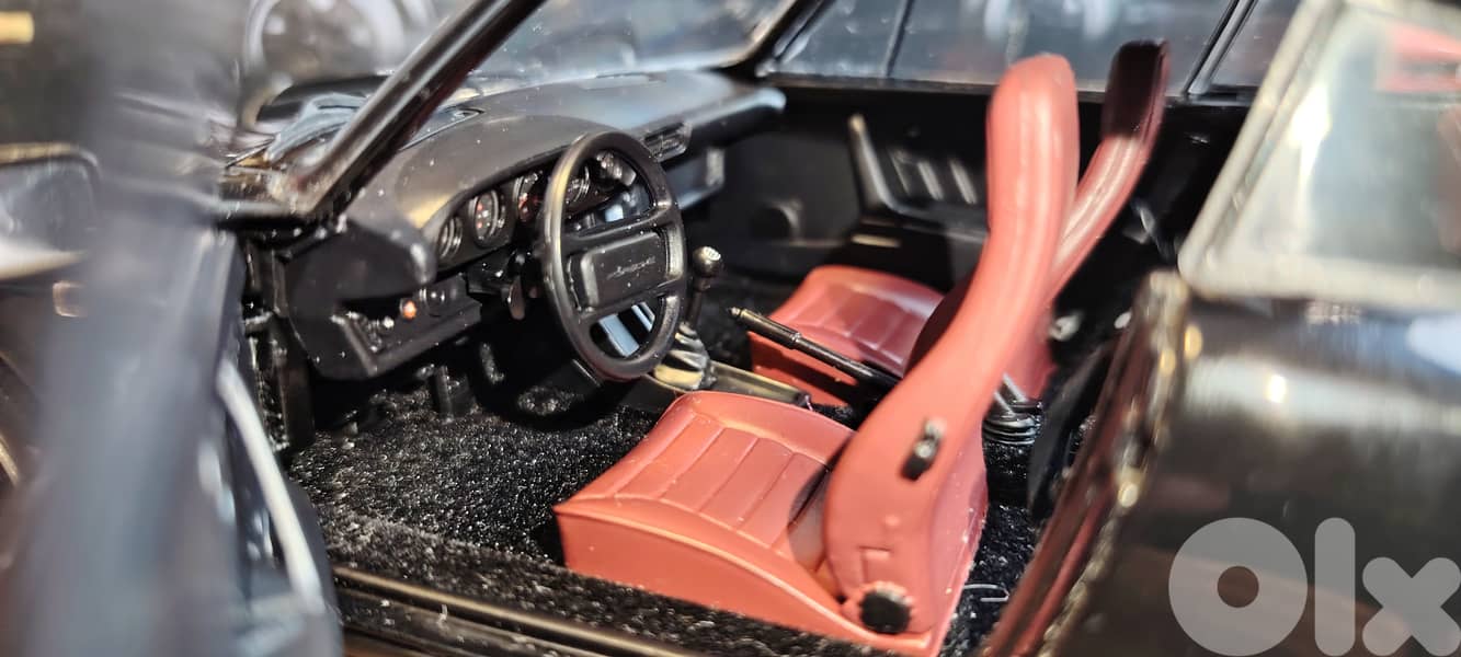 Diecast 1:18 Porsche 911 Carrera By Minichamps 9