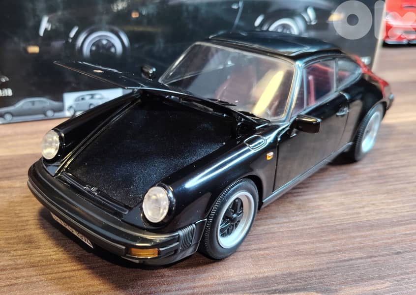 Diecast 1:18 Porsche 911 Carrera By Minichamps 10