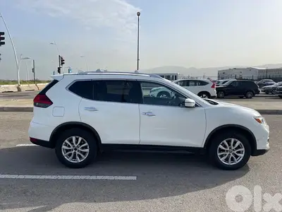 Nissan Rogue 2017, Super clean،Ajnabi,clean car fax. 4WD