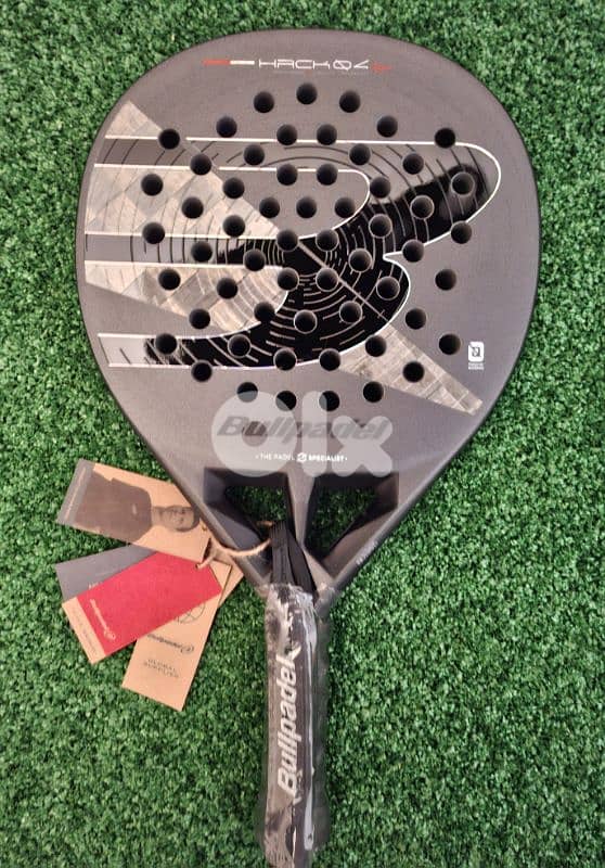 Bullpadel Hack 04 Hybrid model 2026 1