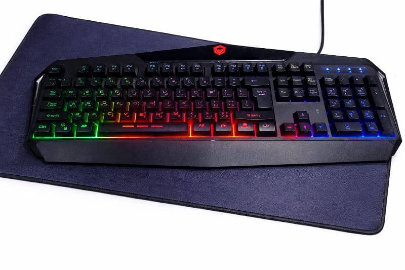 Like-New mechanical RGB Gaming Keyboard + Smooth Mouse Pad. 0