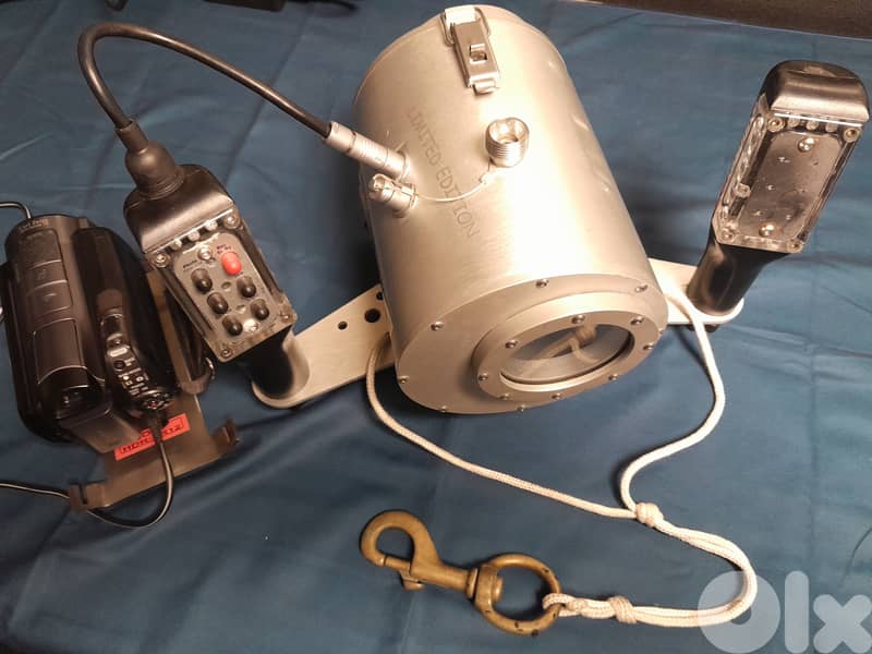Easydive Atlantis Underwater Camera housings 250m + Sony HDR-SR12 &Acc 0