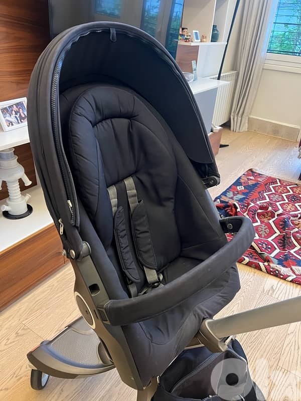 stroller and car seat 2