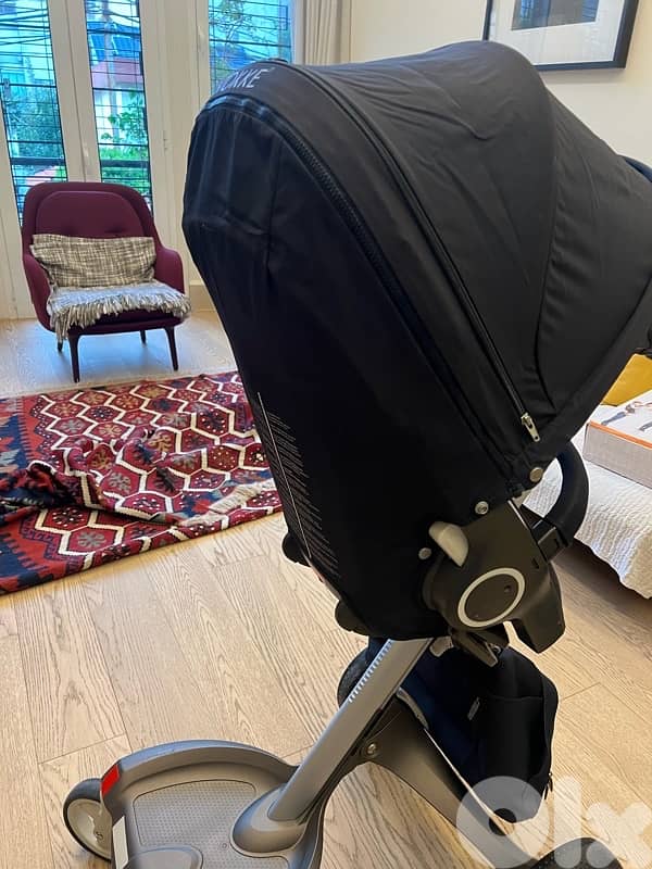 stroller and car seat 10