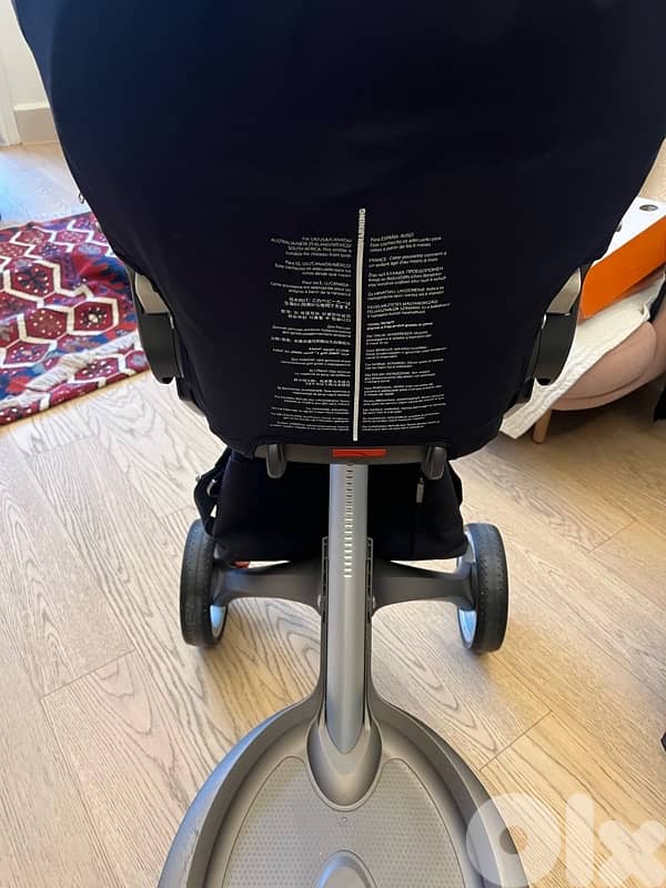 stroller and car seat 11