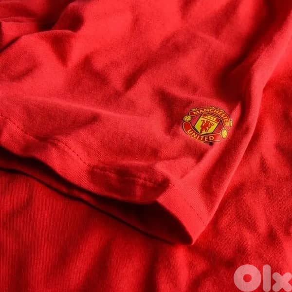 Manchester United Nike Devil kit original with Barcode 3