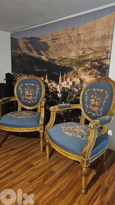 Aubusson sofas 0