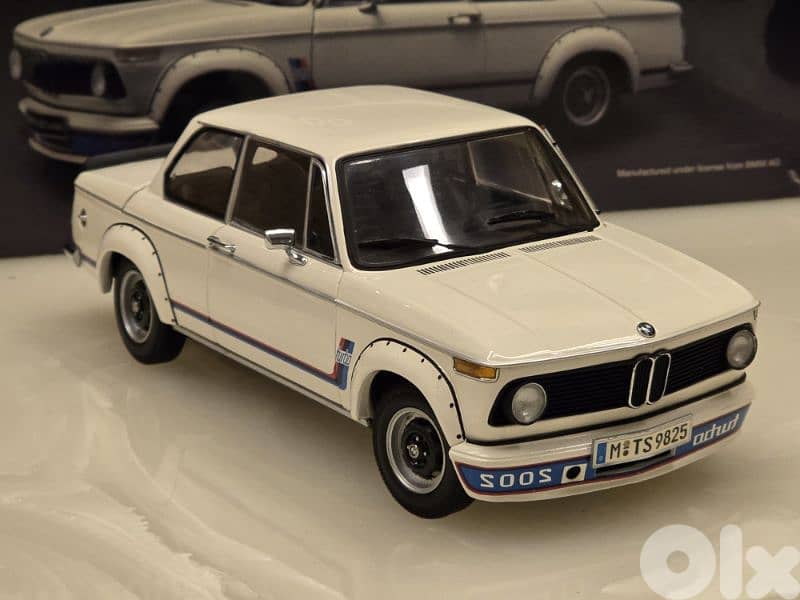1:18 Kyosho BMW 2002 turbo 1