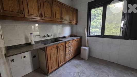 Apartment for Rent in Horch Tabet شقة في هورش تابيت