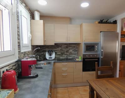 Barcelona Get your residency! furnished house in a calm area  PR-00421