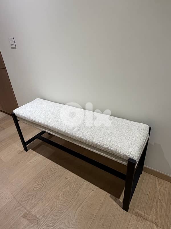 Bench 0