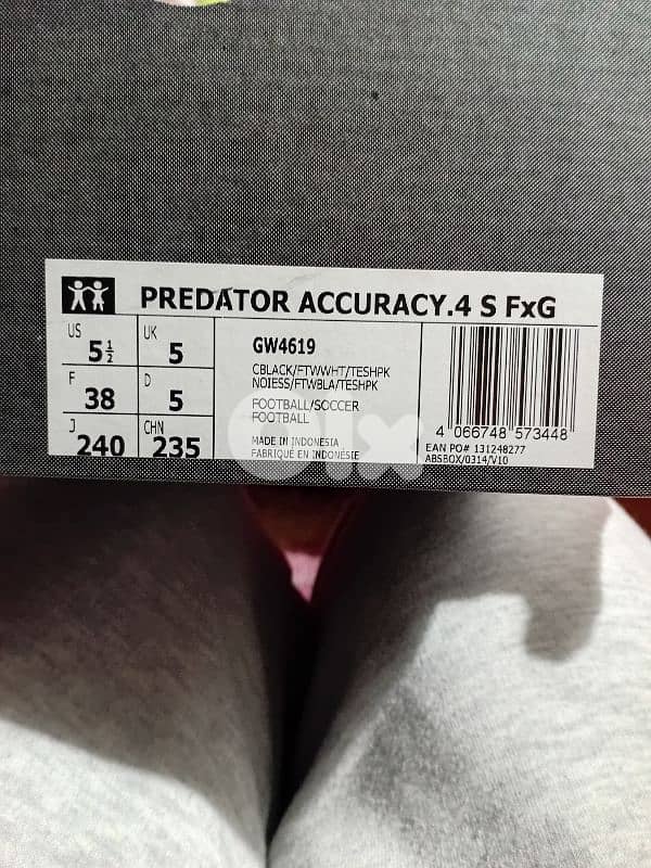 football shoes- football cleats adidas predator size 38 1