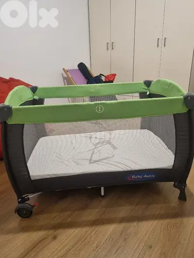 Baby bed with mattress