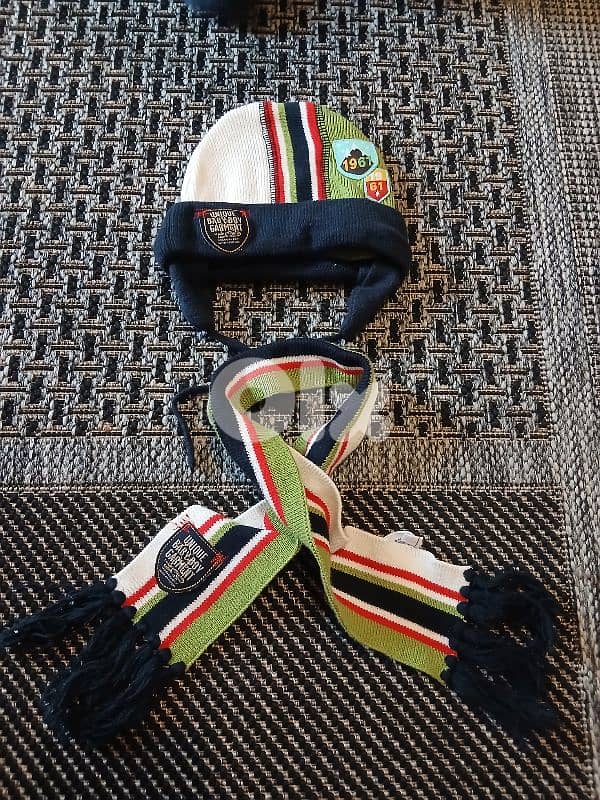h&m hat & scarf 0