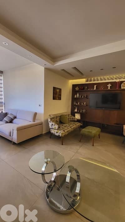 apartment for sale in qornet el hamra