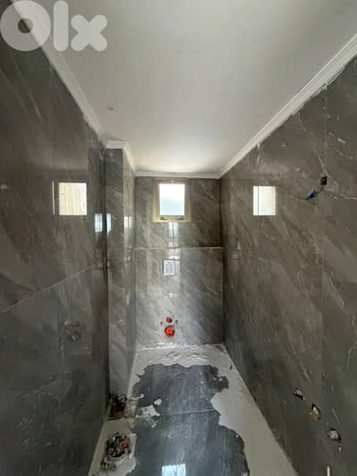 Apartment for Sale in Jouret el Ballout,  شقة للبيع في جورة البلوط