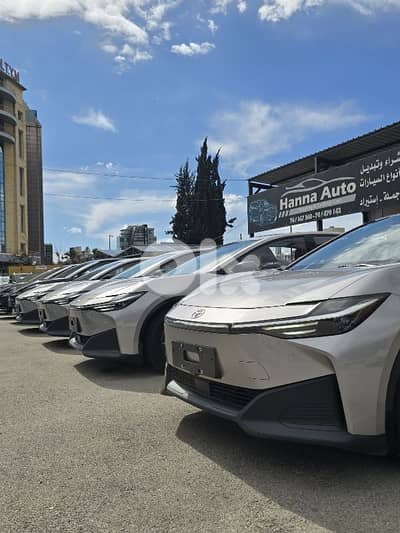 Toyota Camry 2025 electric brand new' WARRANTY 8 YEARS big battery