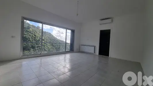 GMC276MAN Apartment for sale in Cornet Chahwan -شقة للبيع