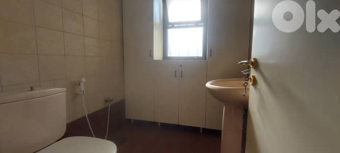 Office for rent in Badaro مكتب للإيجار في بدارو