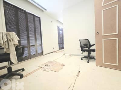 RAO26-4921 Office for Rent – Downtown | مكتب للإيجار