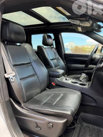 Jeep Grand Cherokee 2018 high altitude ×