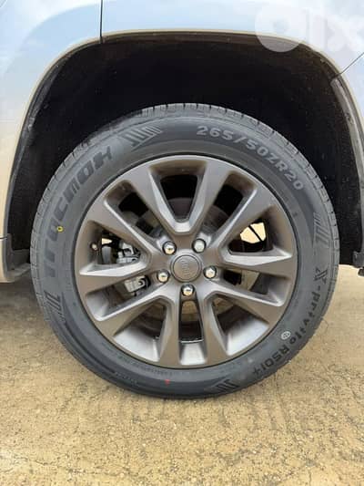 Jeep Grand Cherokee 2018  ×