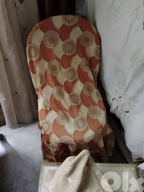 2 iron chairs كرستين حديد 0