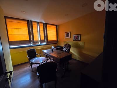 RAO26-4928 Office 200 sqm for Rent – Gemayzeh | مكتب للإيجار