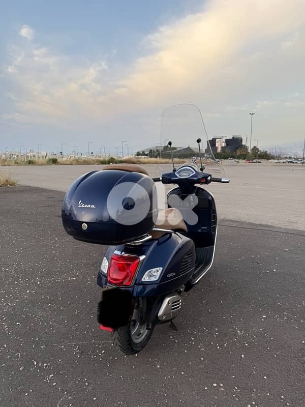 vespa 2020 very gd condition company source 0