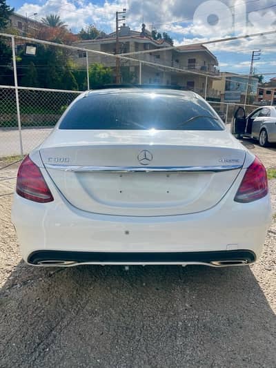 Mercedes-Benz C-Class 2018 Clean title36200 Miles