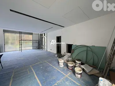 Shop/Showroom/Restaurant - 2 Floors - For Rent in Achrafieh