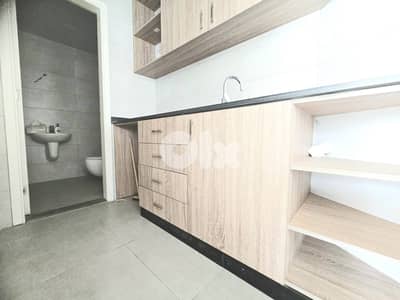 RAO26-4934 Office 70 m² for Rent – Achrafieh | مكتب للإيجار