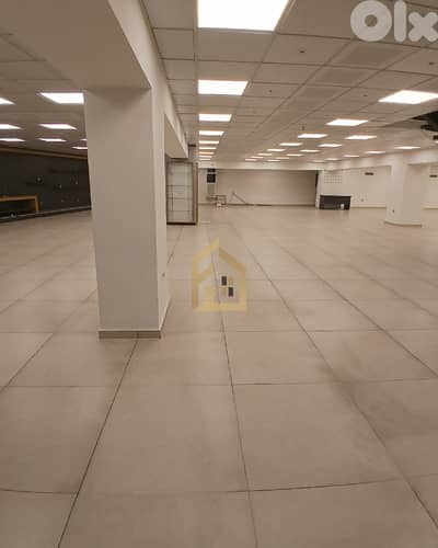 Showroom for rent in Dawra RC207 معرض  للإيجار في دورة