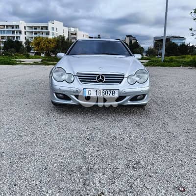 Mercedes-Benz C-Class 2005